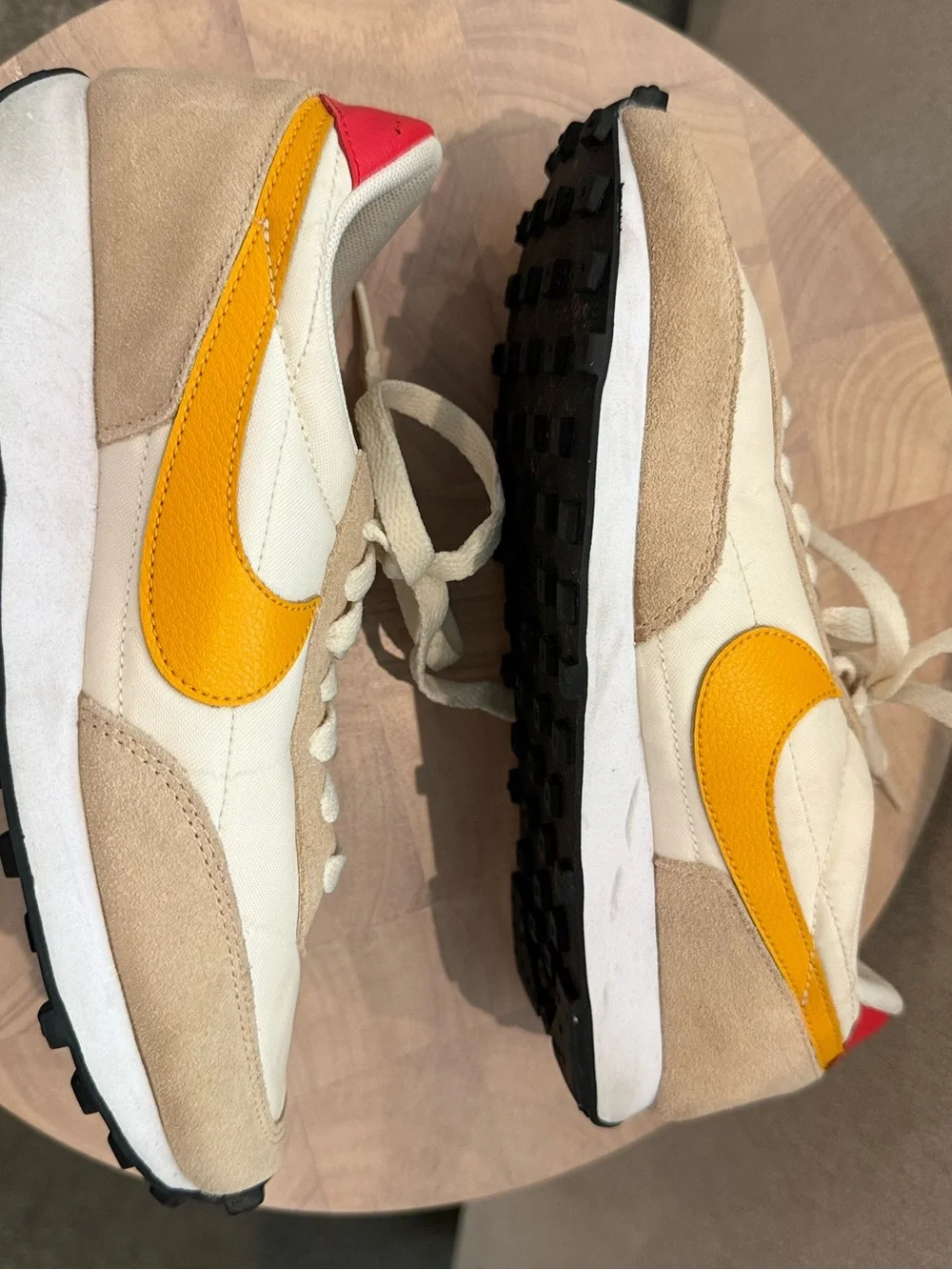 Nike Daybreak Pale Ivory Sneakers Size 7